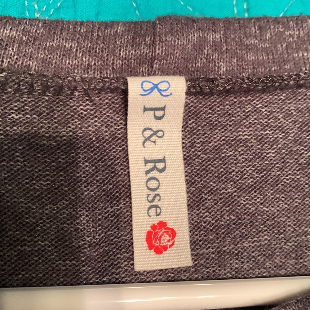 P & Rose Top - Picture 2 of 3
